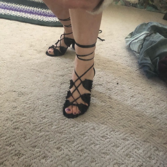 Heals - Picture 5 of 7